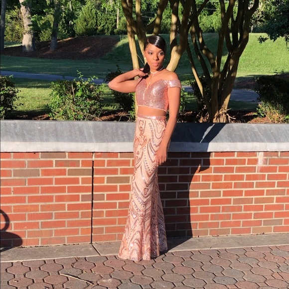 Selling my rose gold two piece prom dress !!! - Picture 3 of 5